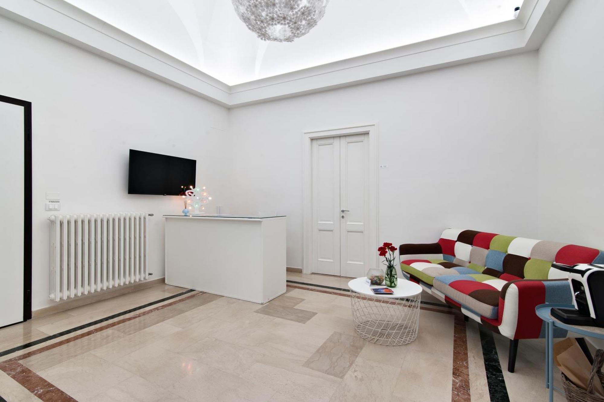inCentro comfortsuite Lecce Esterno foto
