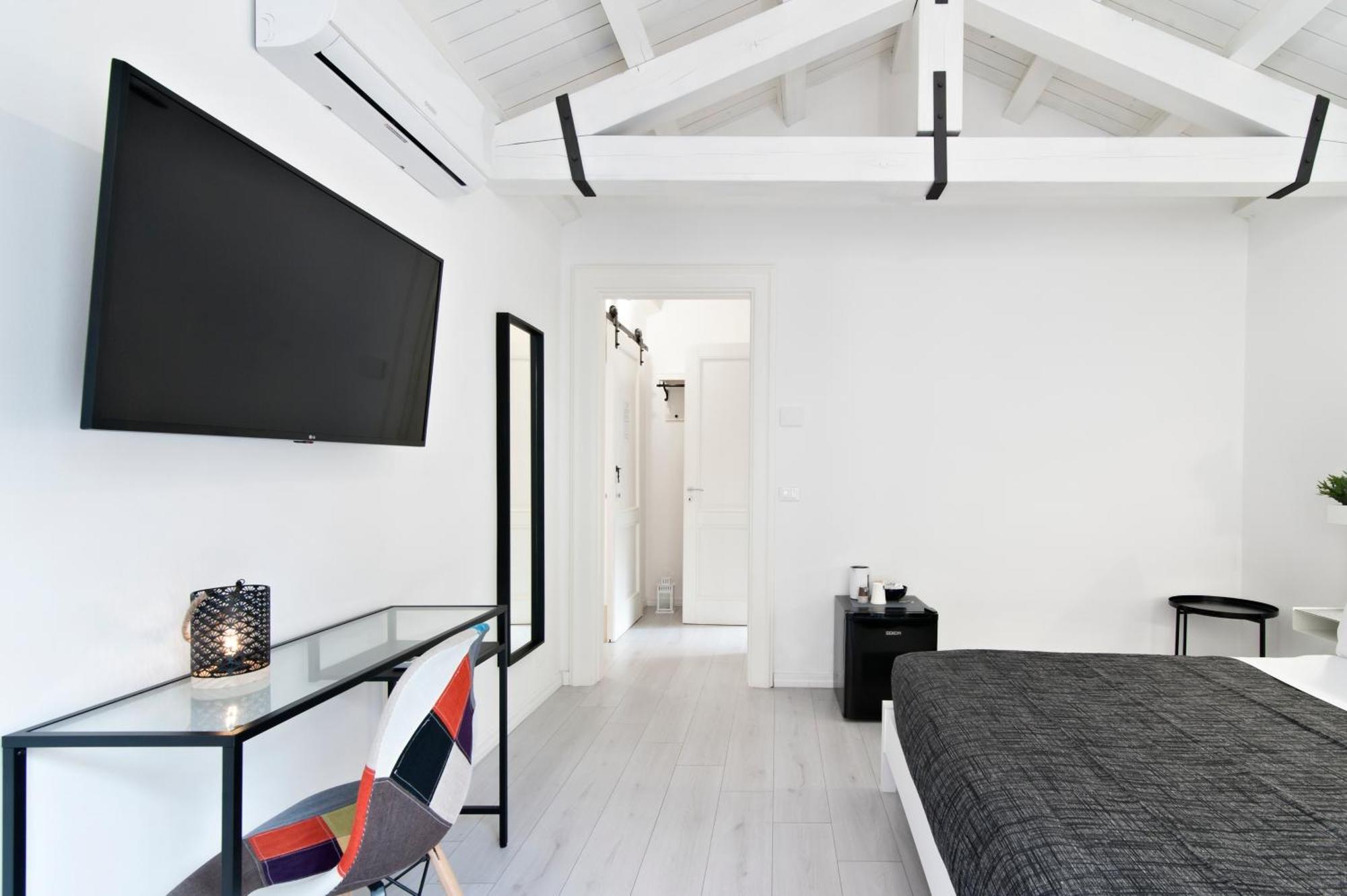 inCentro comfortsuite Lecce Esterno foto