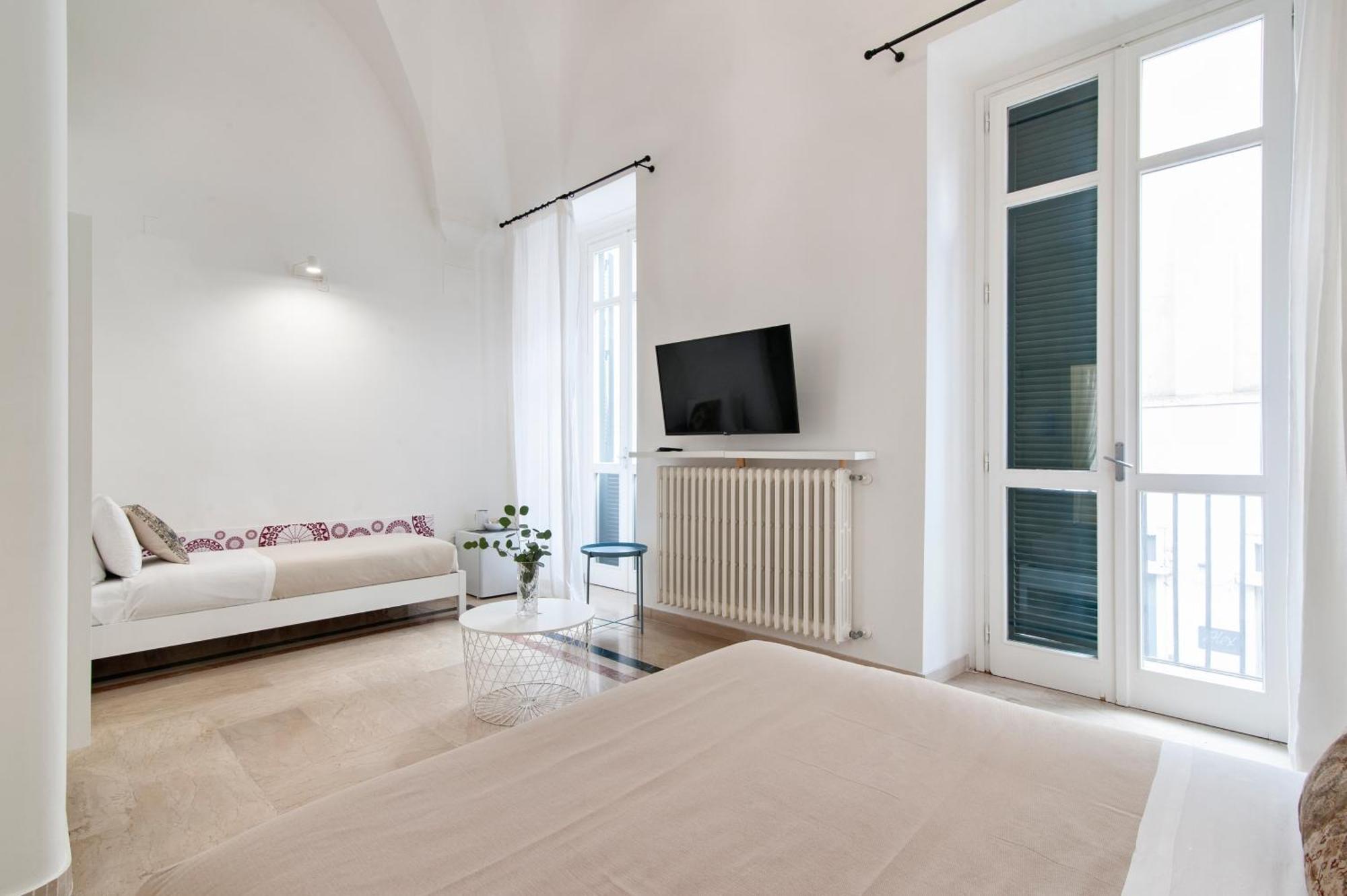 inCentro comfortsuite Lecce Esterno foto