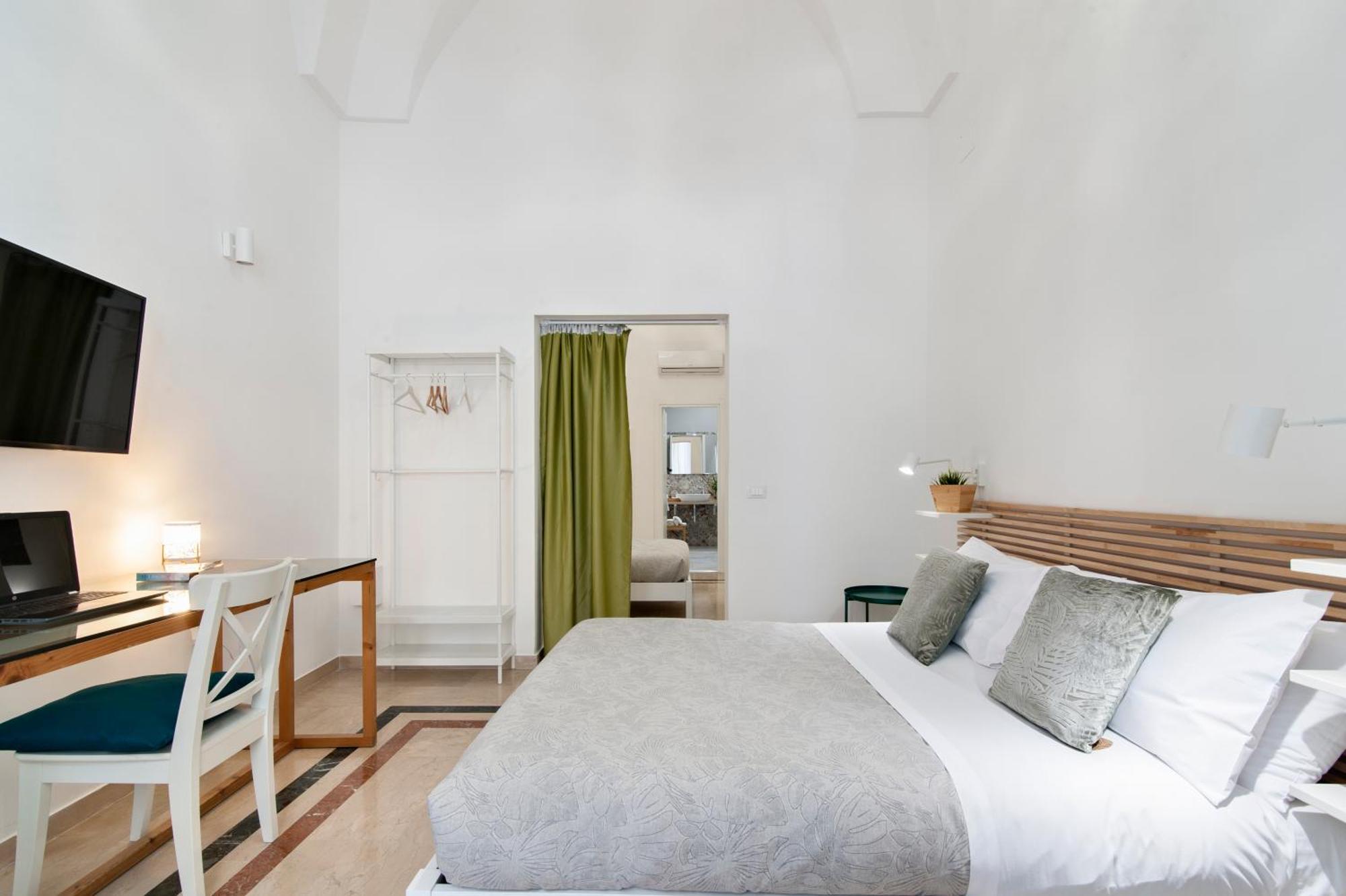 inCentro comfortsuite Lecce Esterno foto