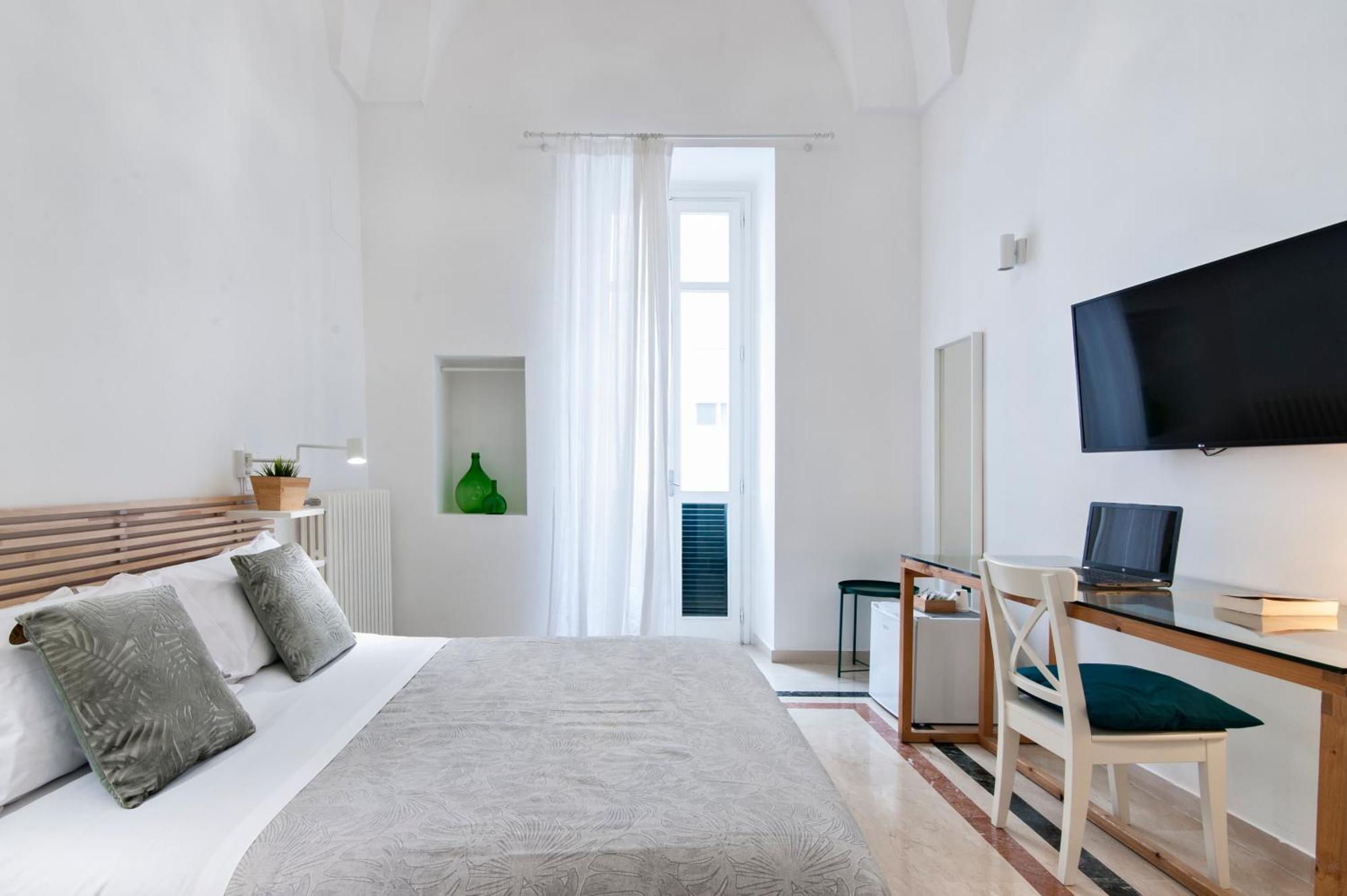 inCentro comfortsuite Lecce Esterno foto
