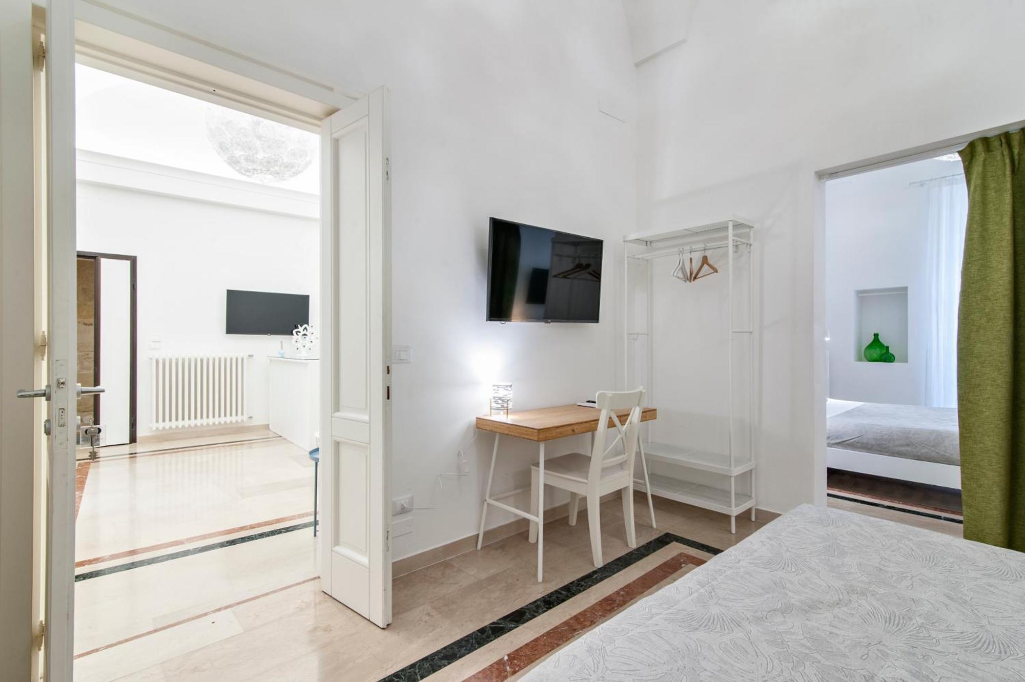 inCentro comfortsuite Lecce Esterno foto