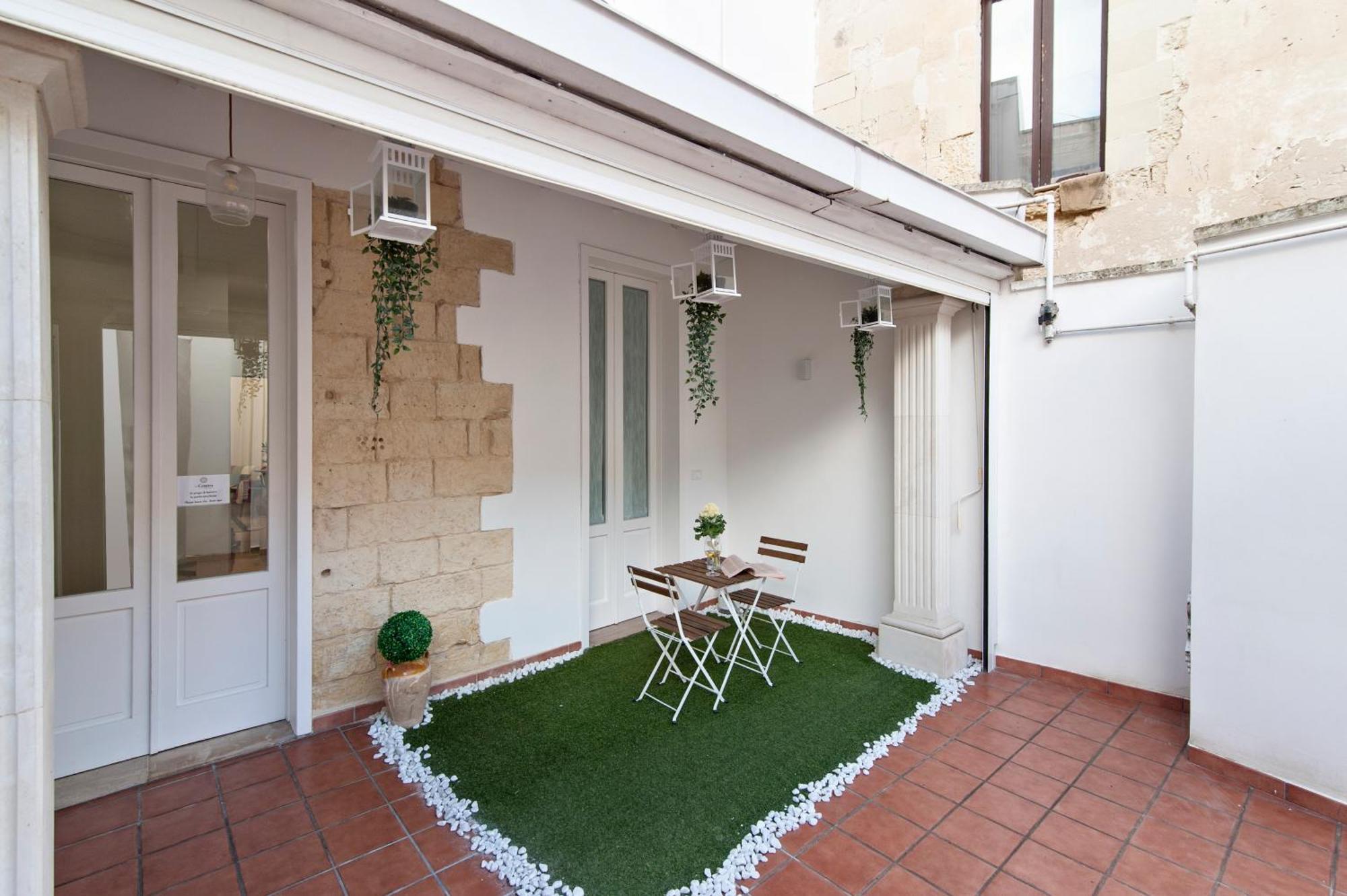 inCentro comfortsuite Lecce Esterno foto