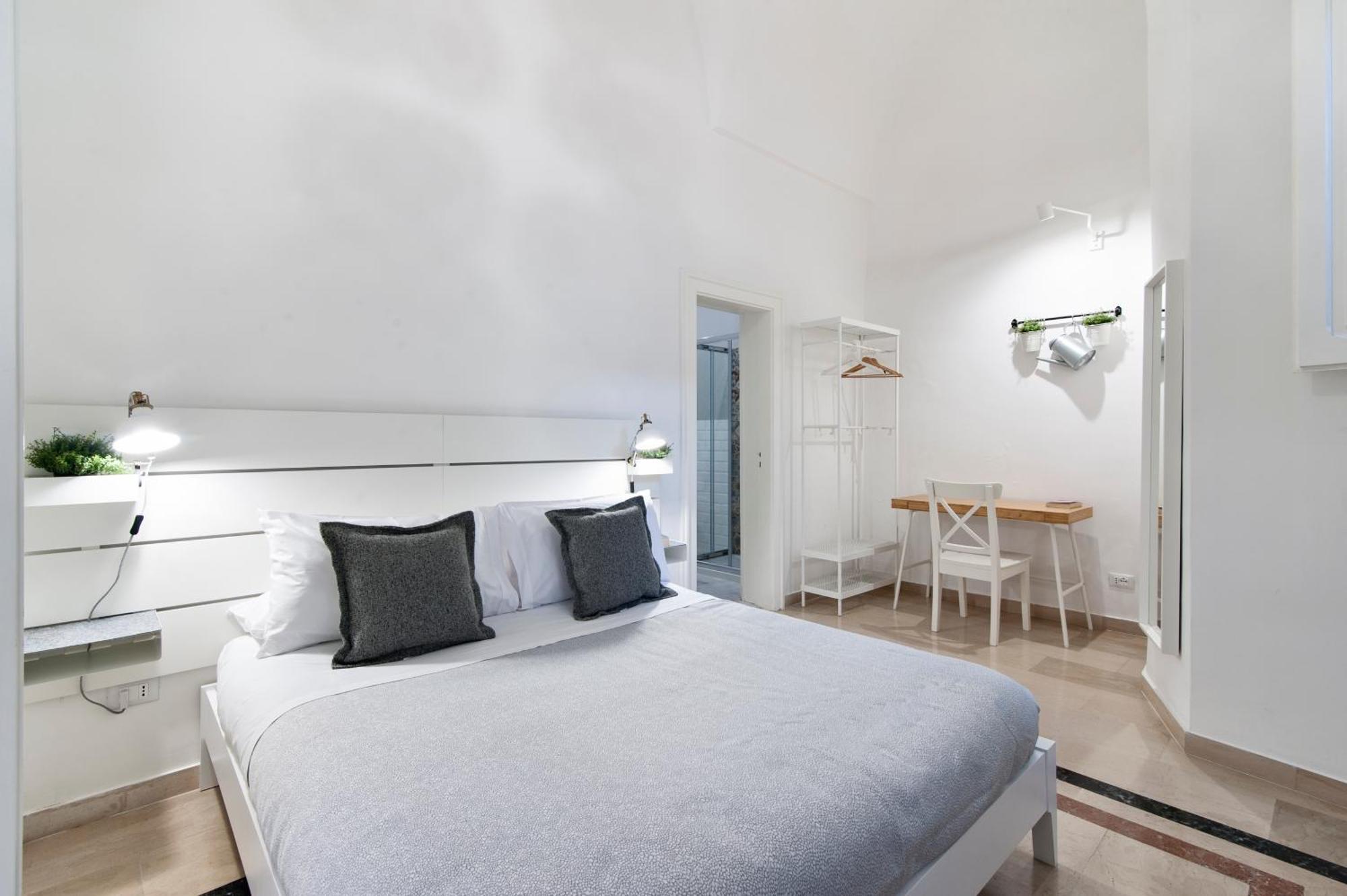 inCentro comfortsuite Lecce Esterno foto