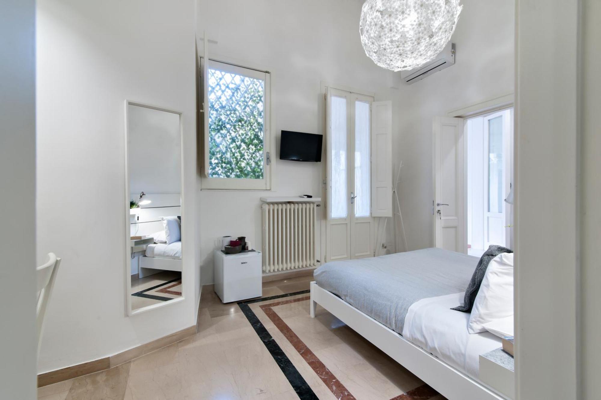 inCentro comfortsuite Lecce Esterno foto